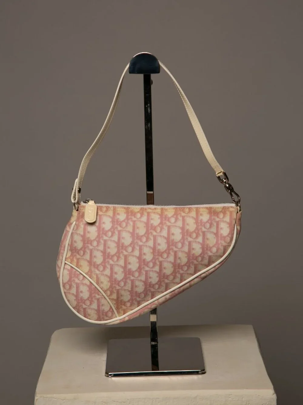 Y2K CHRISTIAN DIOR Pink Saddle Bag - Picture 2 of 11